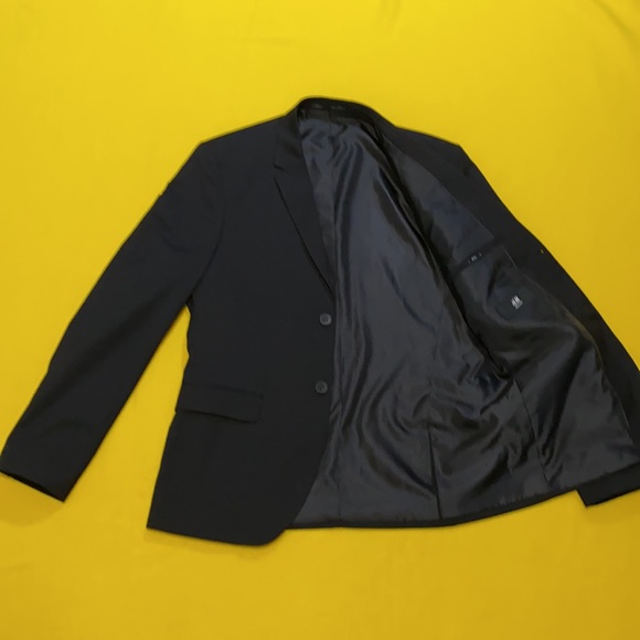 H&M men’s black blazer - Picture 2 of 9